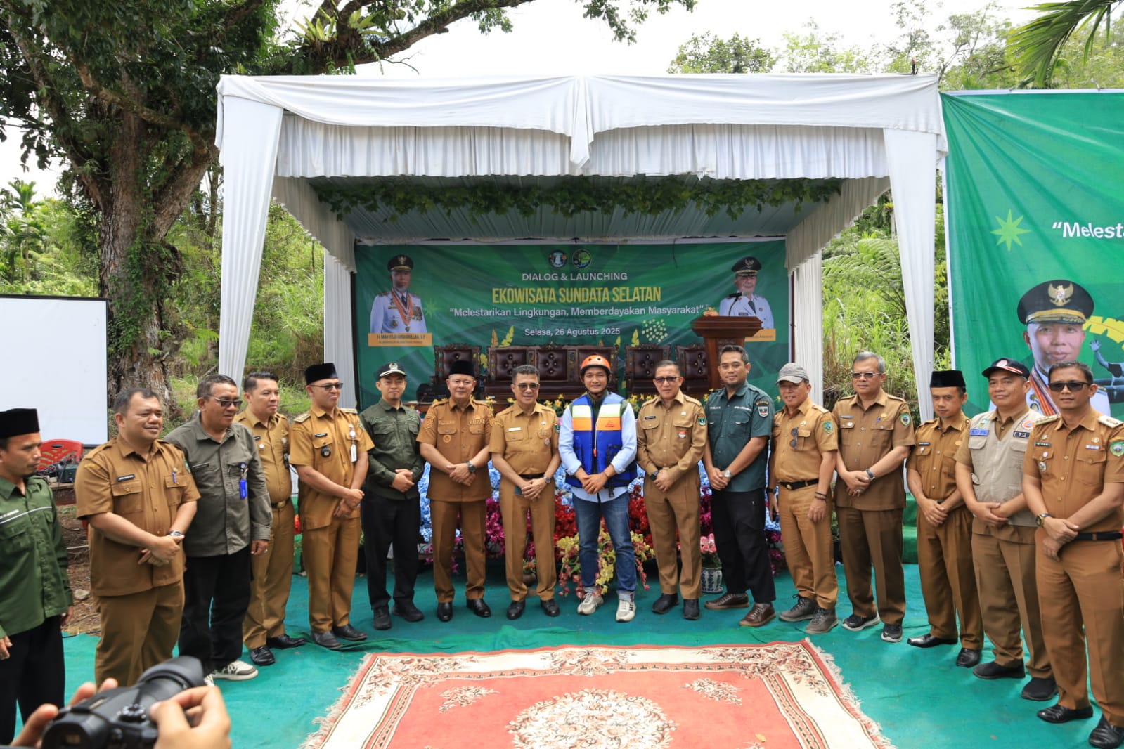 Bupati Pasaman, Welly Suhery saat launching Ekowisata Sundata Selatan